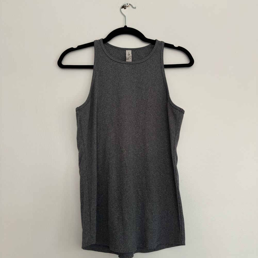 All in Motion Gray Fitted Sleeveless Tank Top